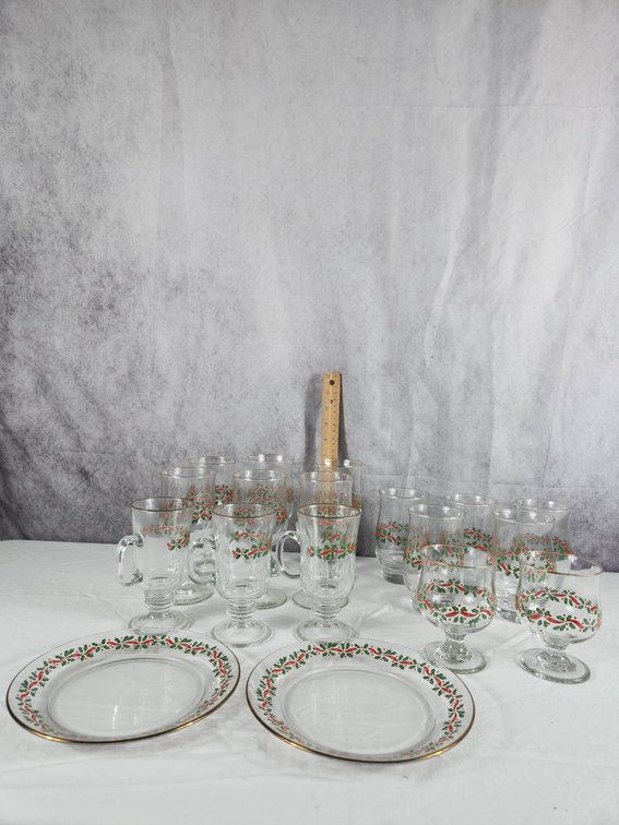 Libbey Holly and Ribbon Glassware Set