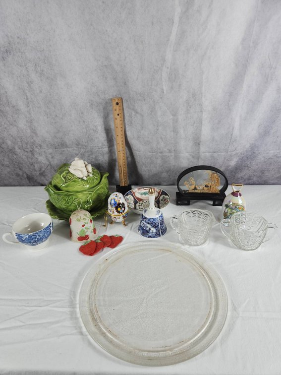 Decorative and Functional Items Lot
