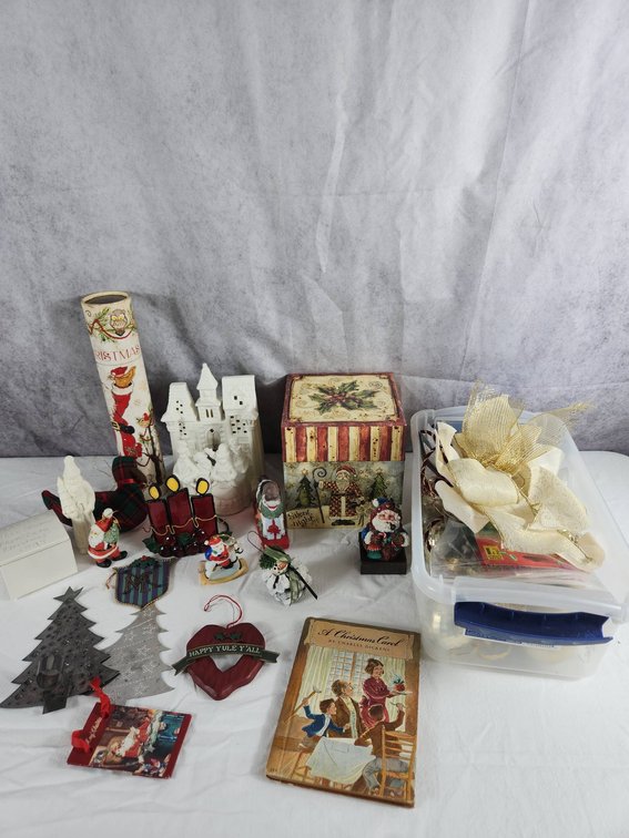 Christmas Ornaments and Decor
