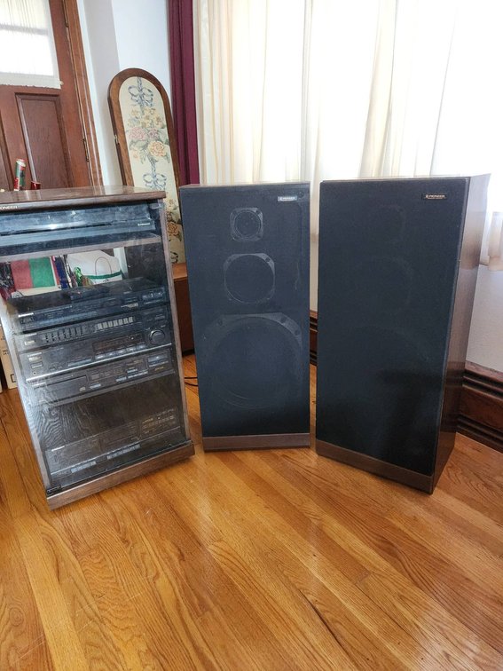 Vintage Pioneer Stereo System, 9 Pieces