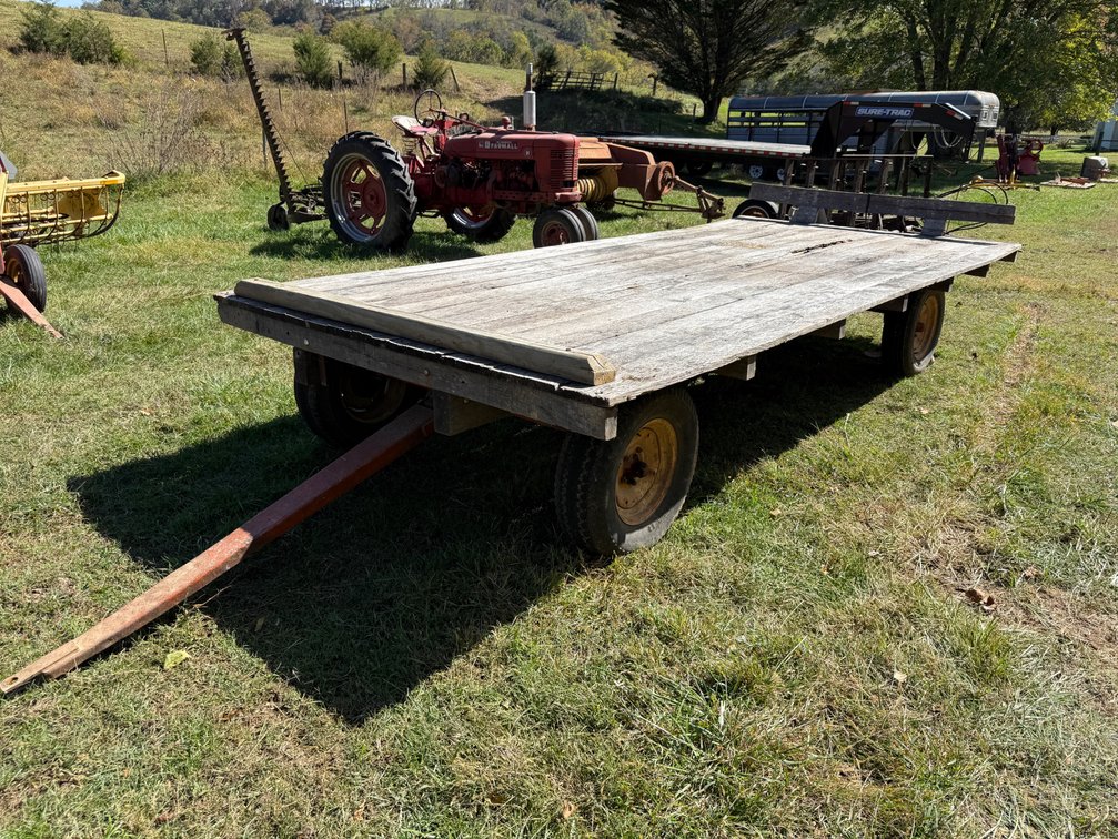 16’ Flat Hay Wagon