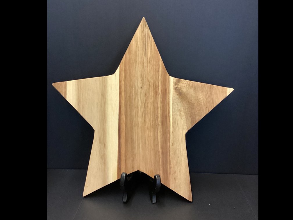 Wooden star cutting board 