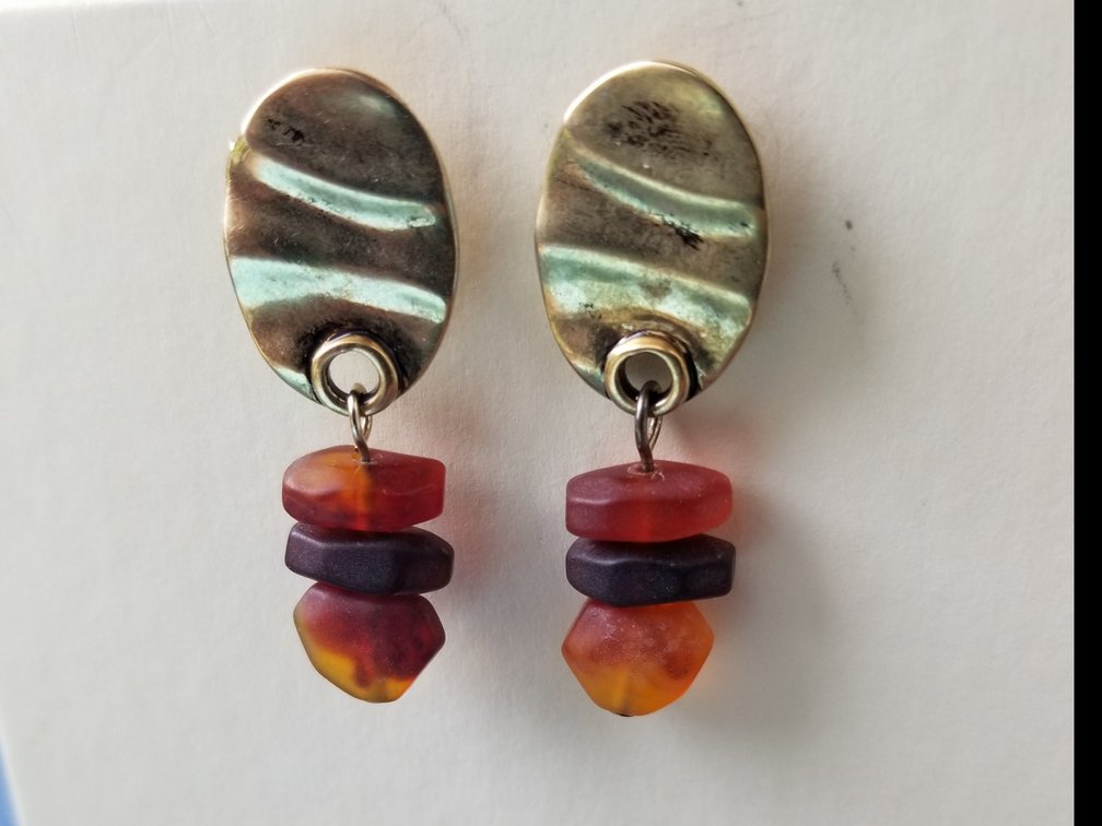 Pair of Gold & Amber earrings 