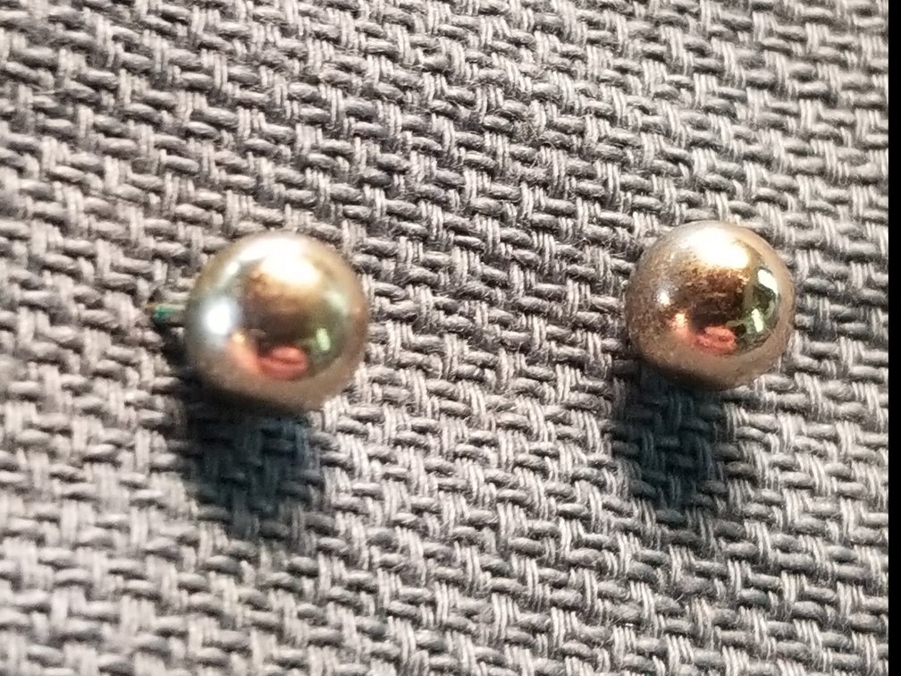 Pair of 6mm Silver Bead form Earrings 