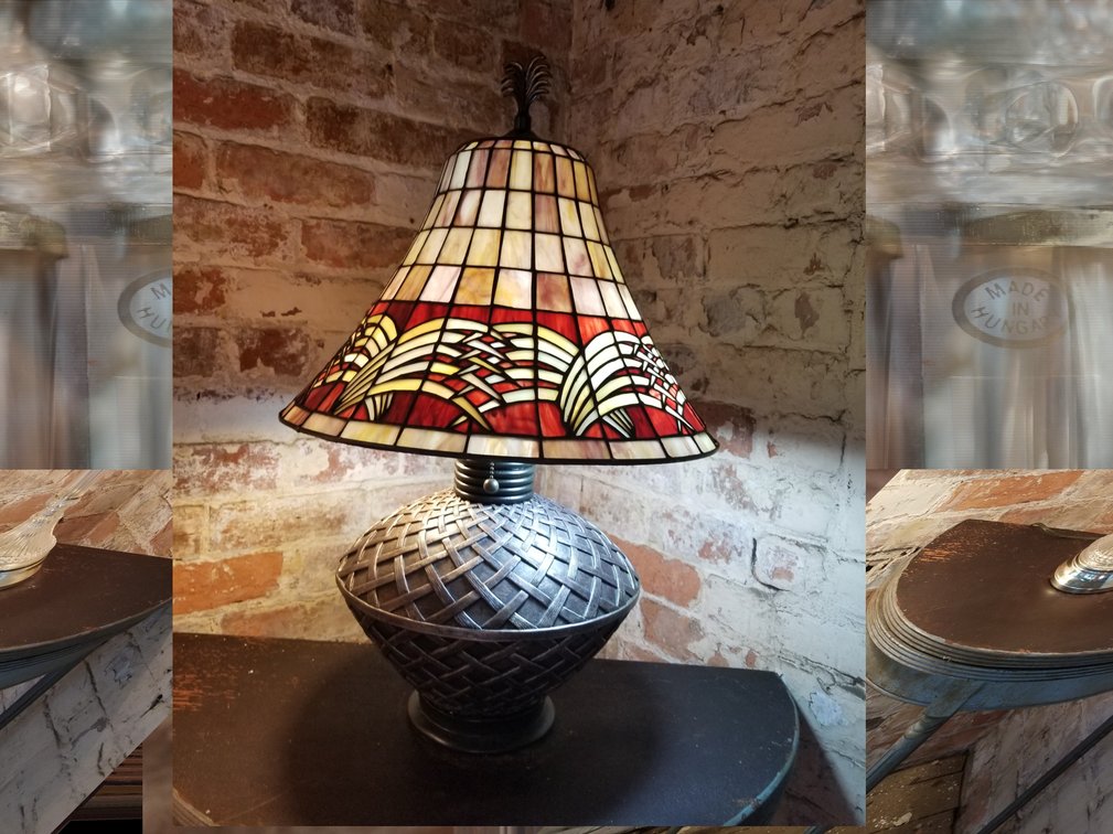 Leaded Stained Glass Shade Table Lamp