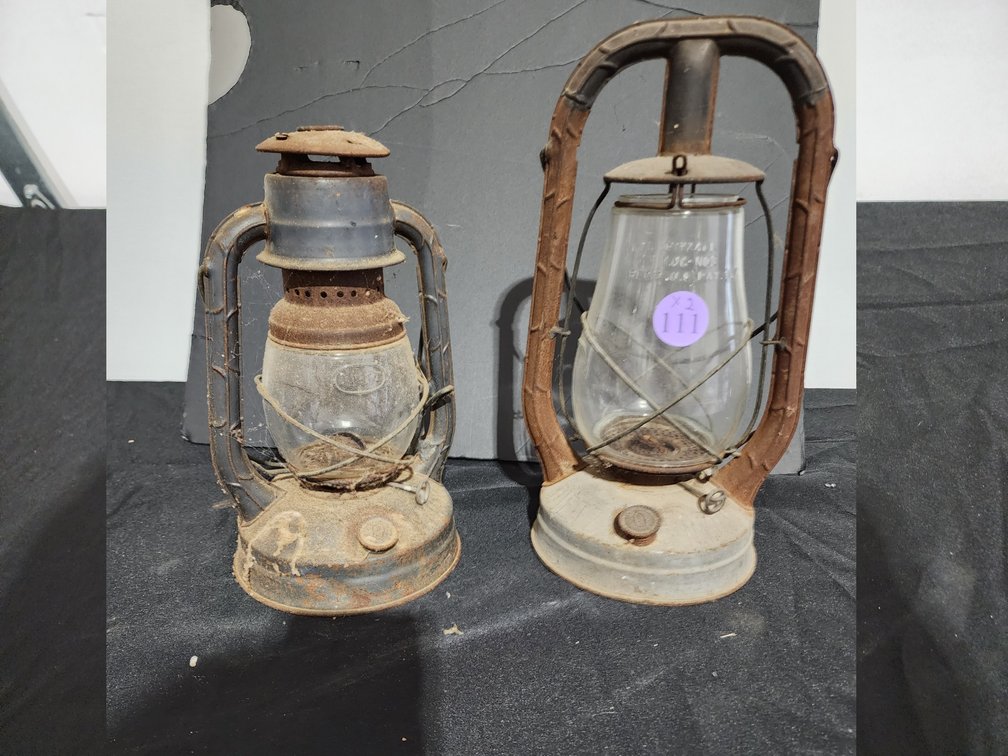 2 Antique oil lanterns 