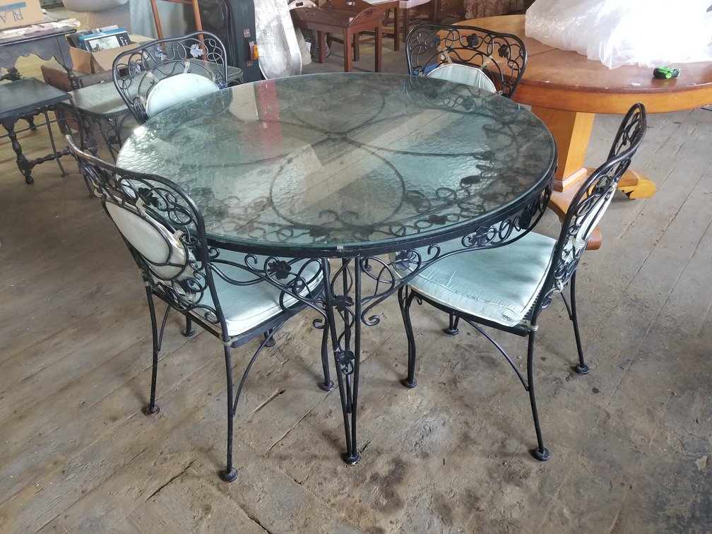 Indoor /Outdoor Glass top table and 4 Chair set