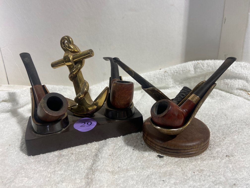 2 pipe stands