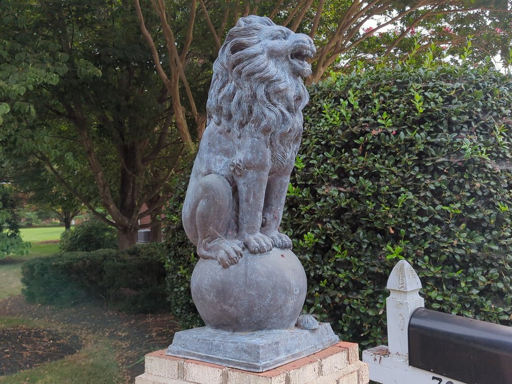 Magnificent Bronze Guardian Lion Statues