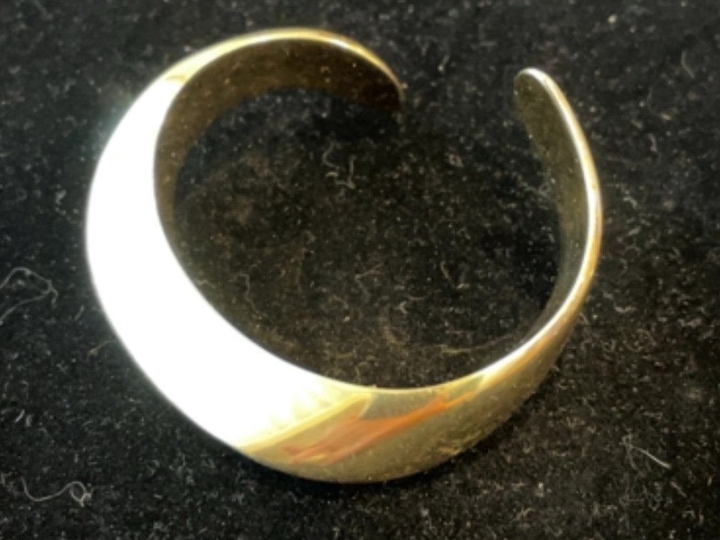 18K Gold Tiffany Bangle Bracelet by Elsa Peretti