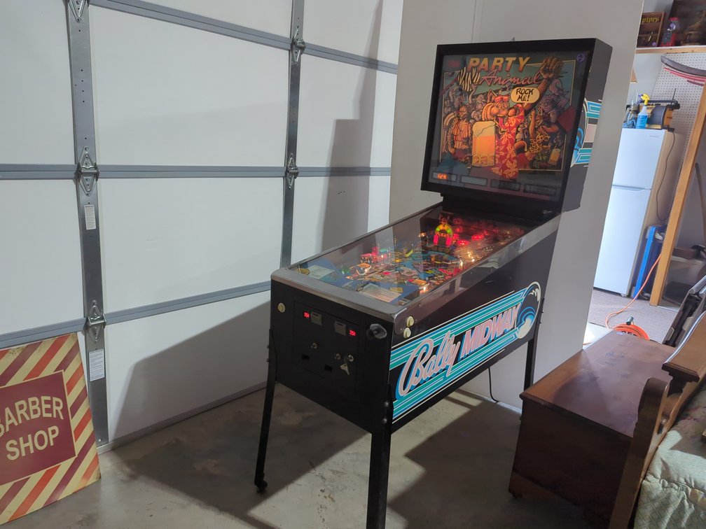 Bally Midway Pin Ball Machine "Party Animal"