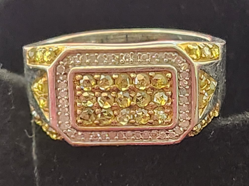 Sterling Silver And Genuine Canary Diamond Ring 