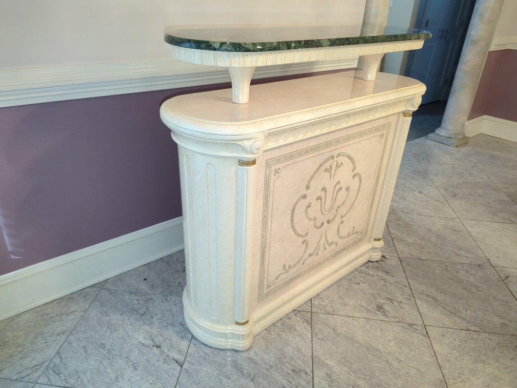 Column Style Bar with Faux Marble Top