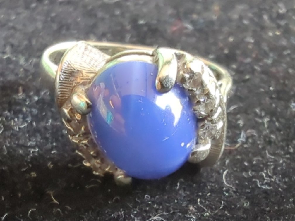 14K White Gold, Diamond and Star Sapphire Ringng