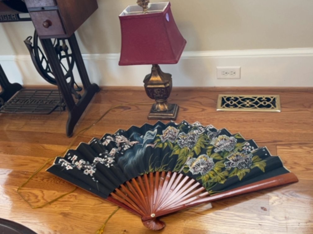 Florentine style lamp, 21” tall/ painted fan