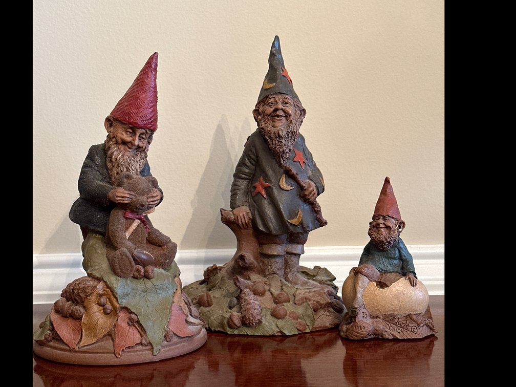 Signed Tom Clark Figurine Lot