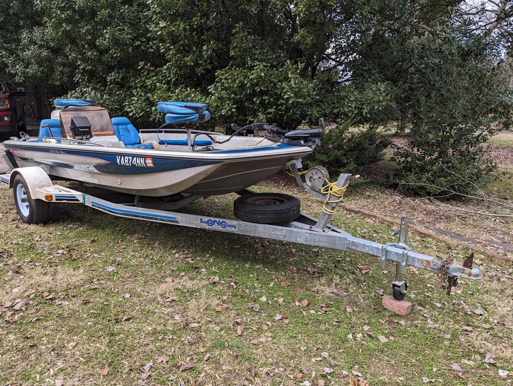 1986 Glasstream 1550 Pro Bass Boat And Trailer