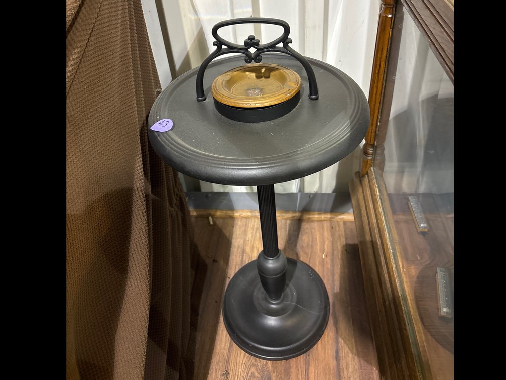 Metal ashtray stand w/ advertising ashtray