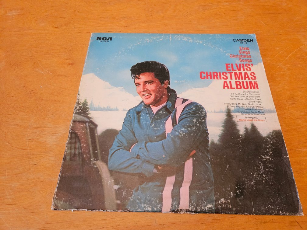 Elvis  -  Elvis' Christmas Album