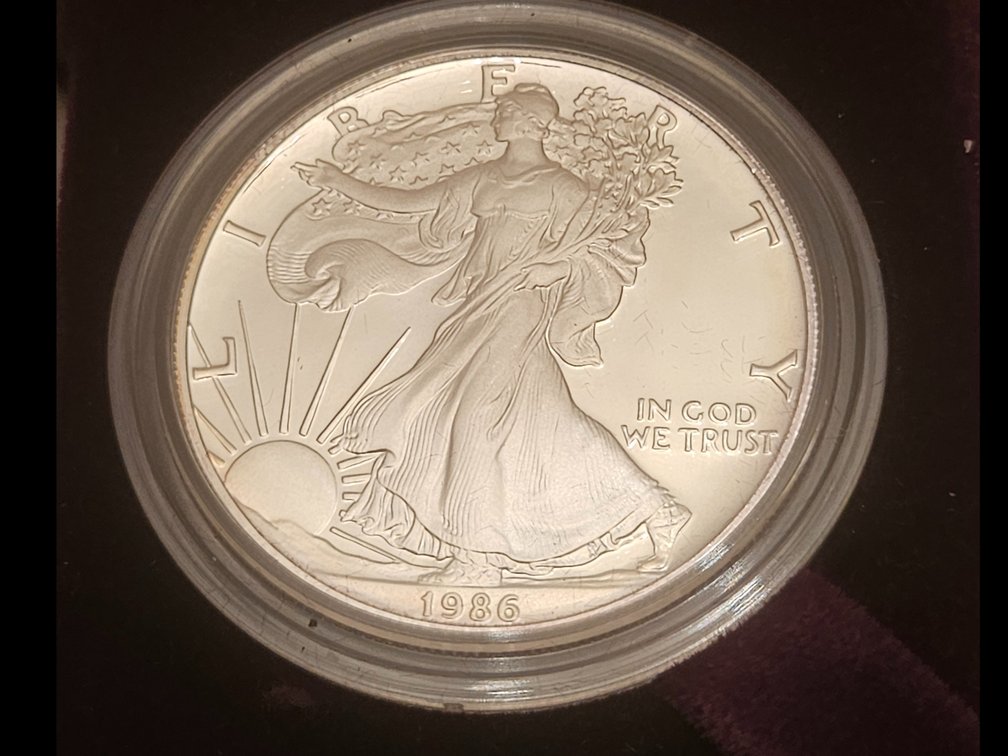 1986 .999 SILVER 1 troy oz American Eagle Proof Coin