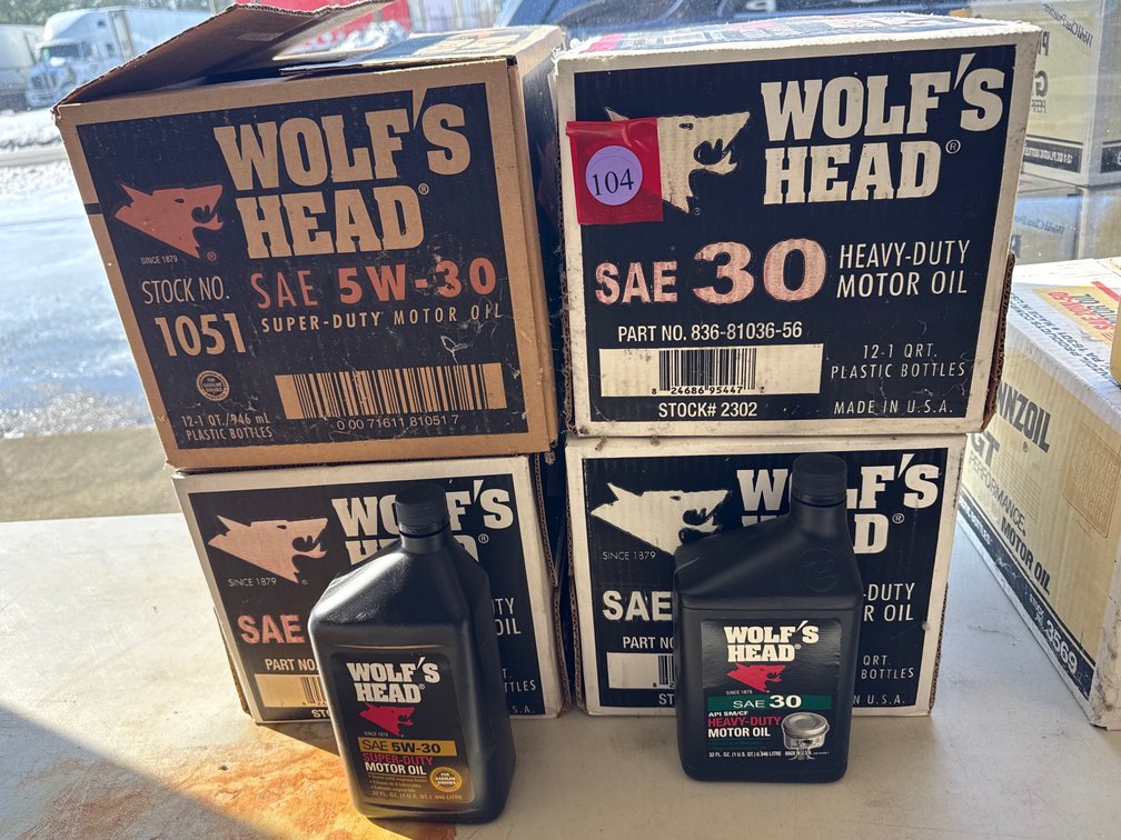 Wolf’s Head HD Motor Oil, 48 bottles