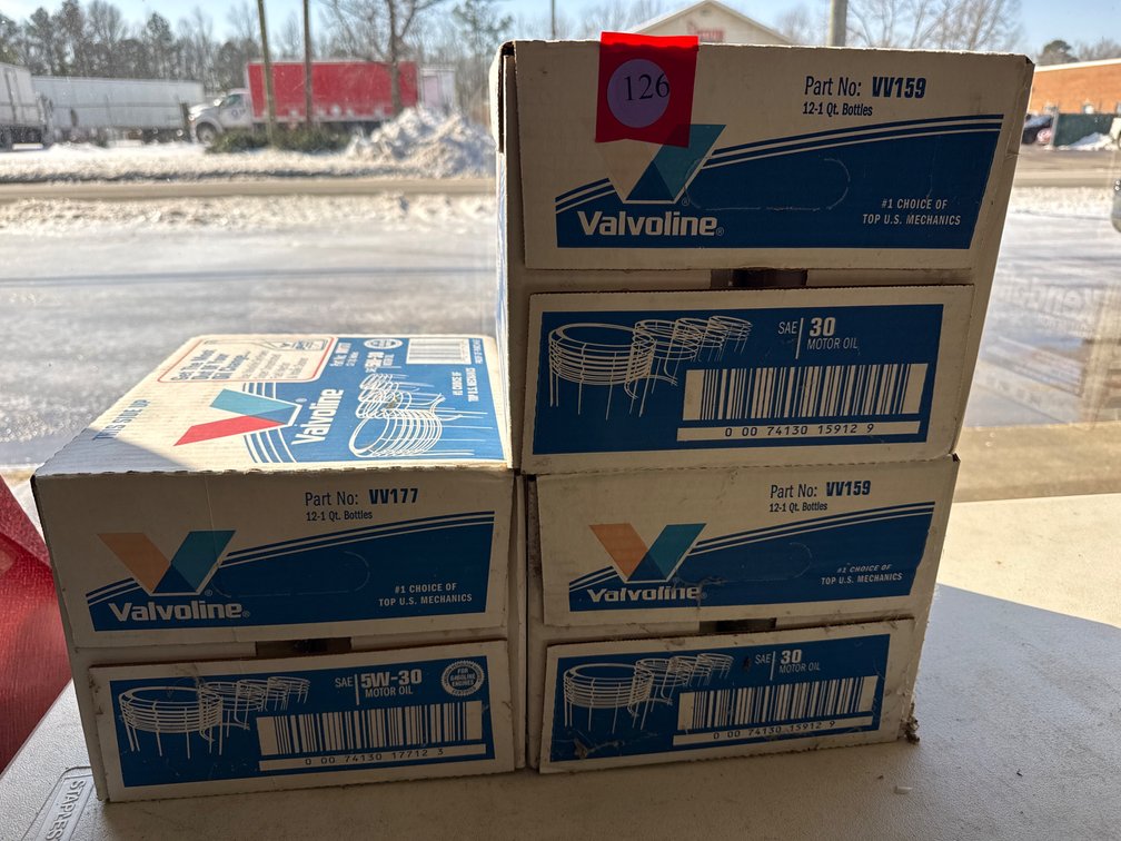 Valvoline 5W-30 Motor Oil, NIB 36 bottles