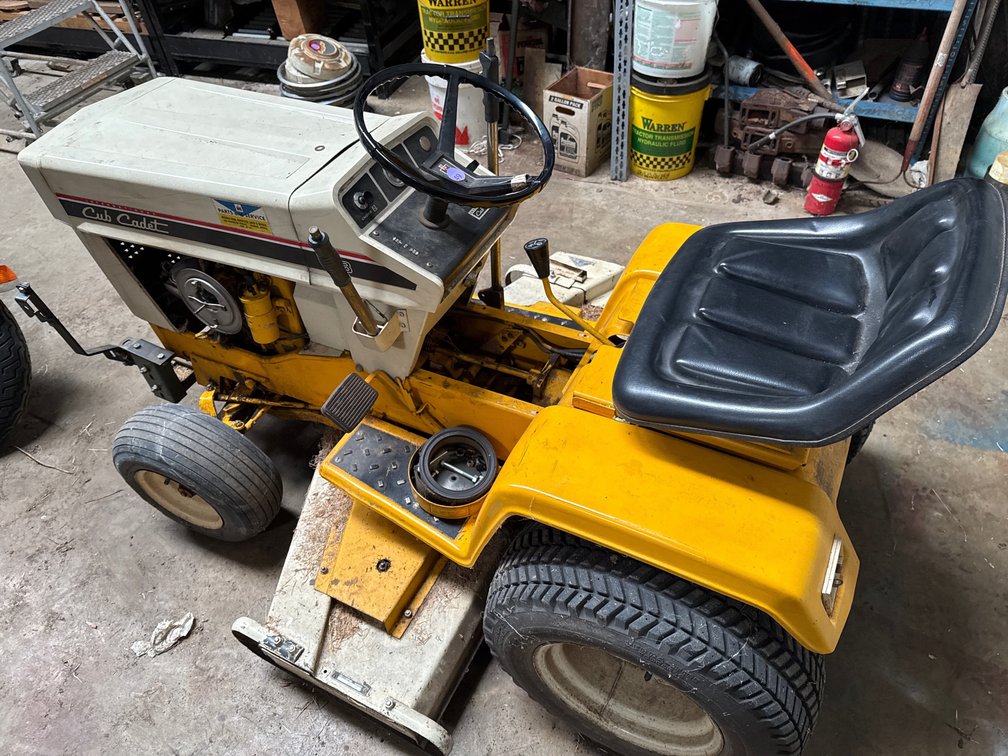 Cub Cadet 128 International 52” yard Tractor