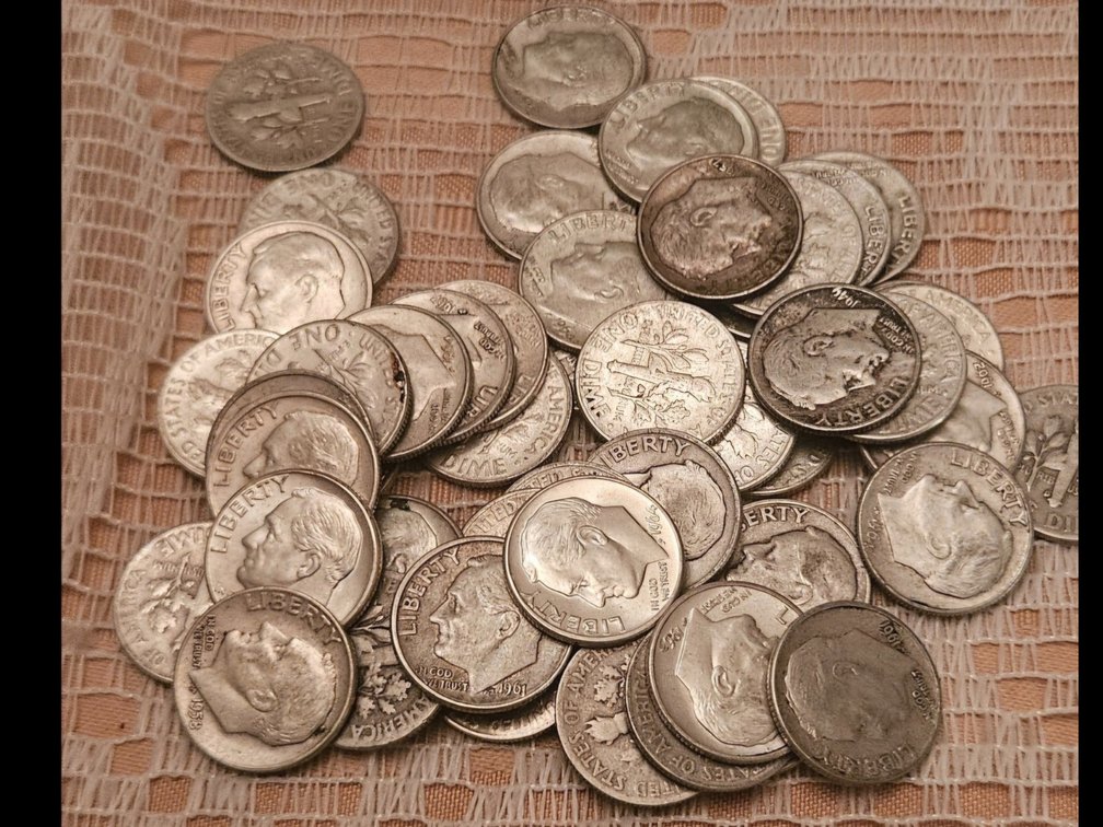 50 90% Silver Roosevelt Dimes - 125 grams +/-