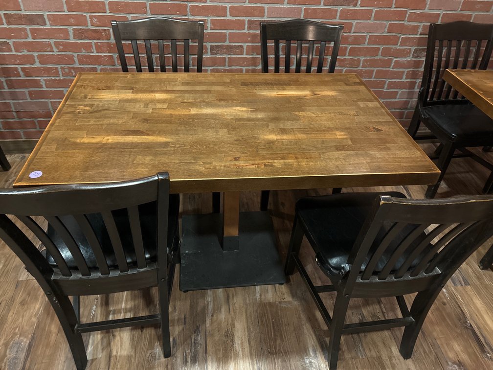Wooden table w/ pedestal base, 30” x 48”/ 4 chairs, wood w/ vinyl seats