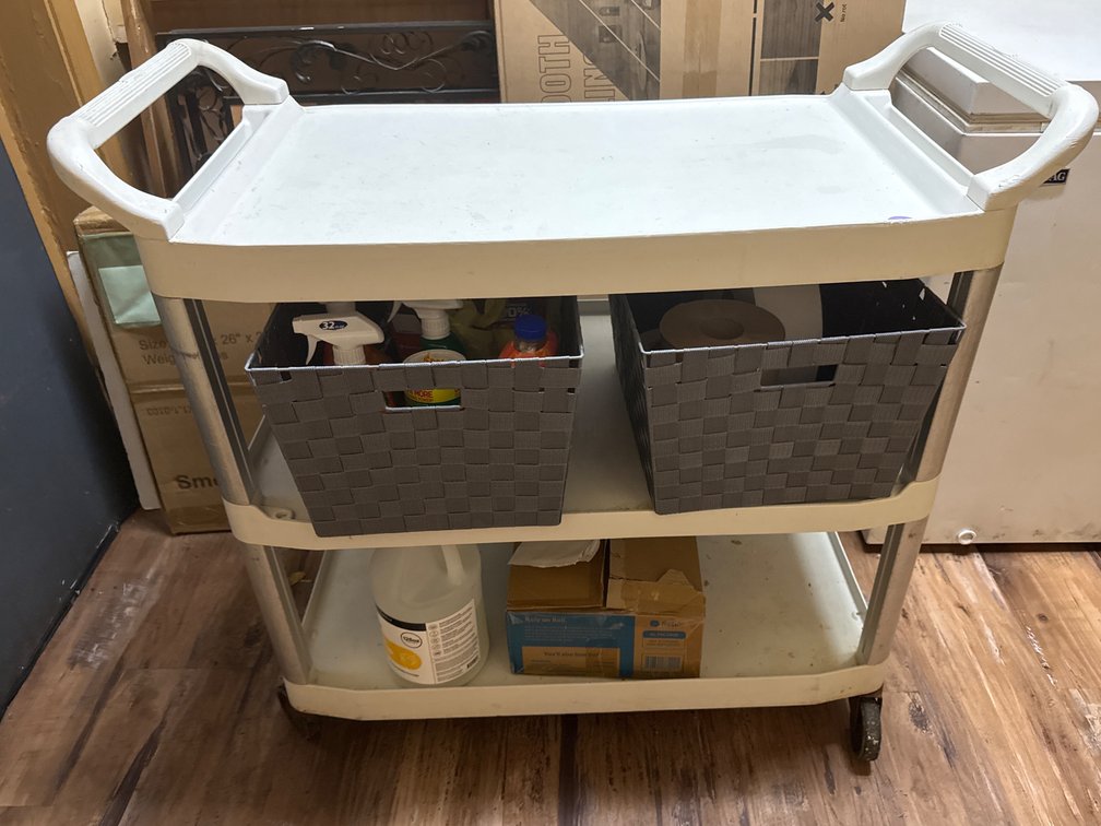 Rubbermaid Plastic Utility Cart on Wheels