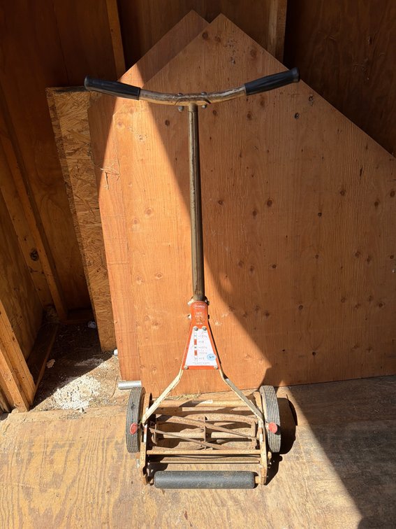 Silent Scotts Mower with adjustable cut height