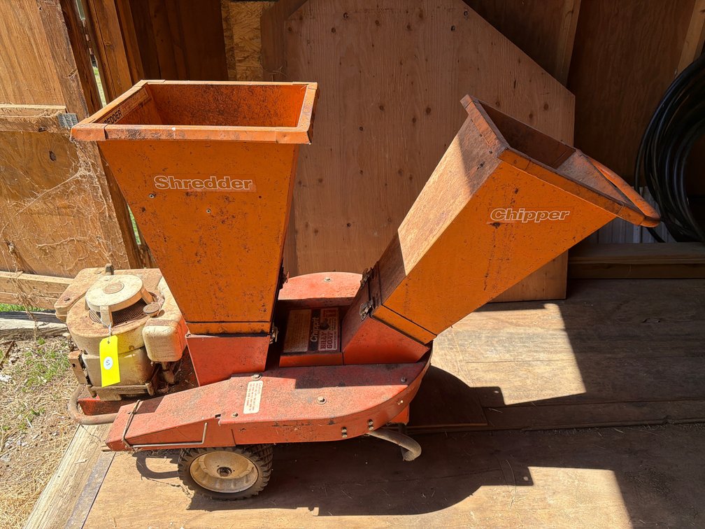 Vintage Briggs & Stratton Chippit Billy goat garden chipper shredder