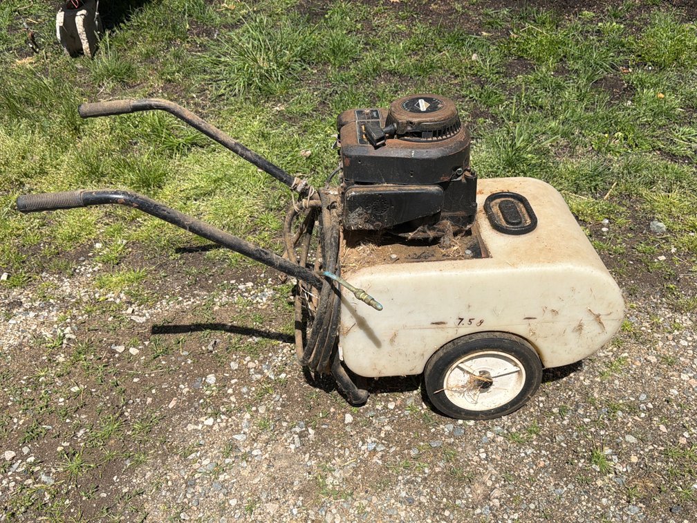 Briggs & Stratton 3.75HP Vintage turf care machinePp