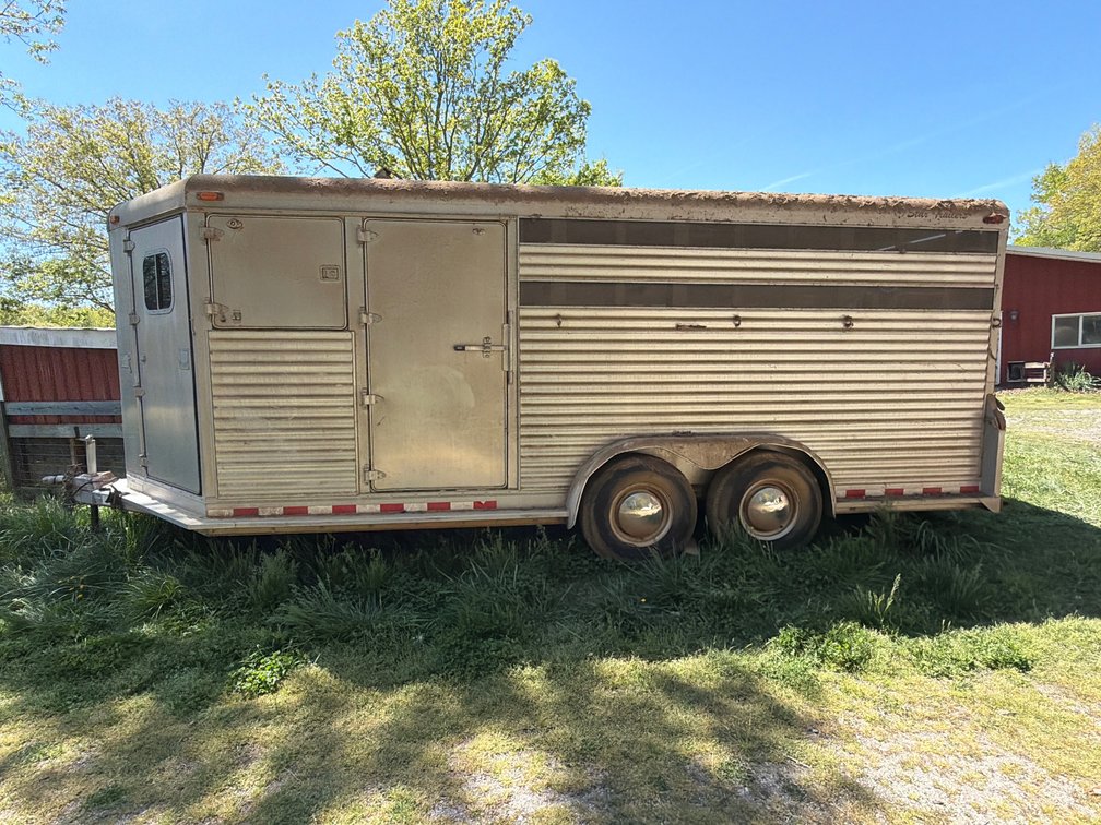 1998 4-Star 22’ Horse Trailer