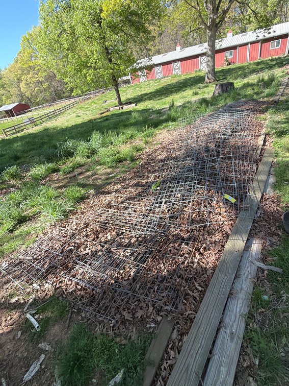 13’ section metal fencing lot
