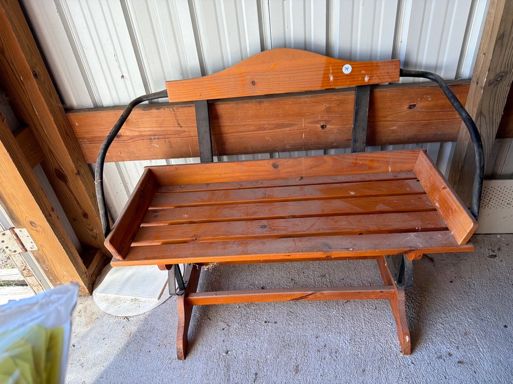 Outdoor sitting bench