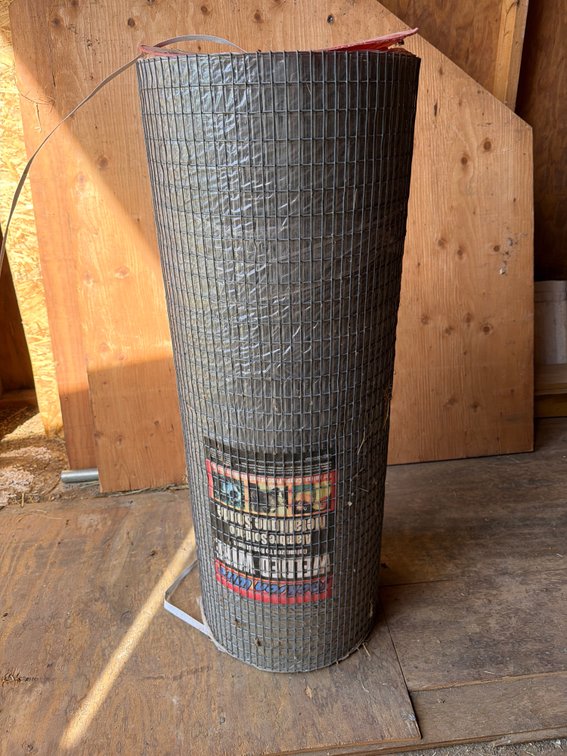 ‘Jackson wire’ galvanized roll of welded wire 3’ x 100’ section
