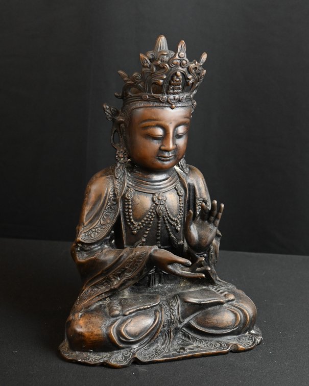 Statue of Guanyin the Bodhisattva of Compassion