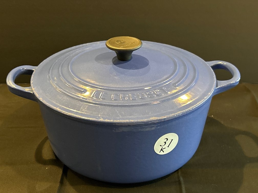Le Creuset cast iron enameled stock pot; 9” in diameter