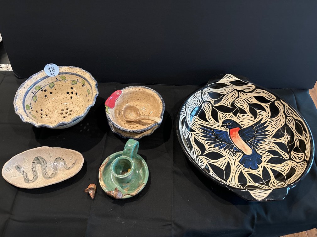 Pottery lot: 10” dish, sauce dish, etc