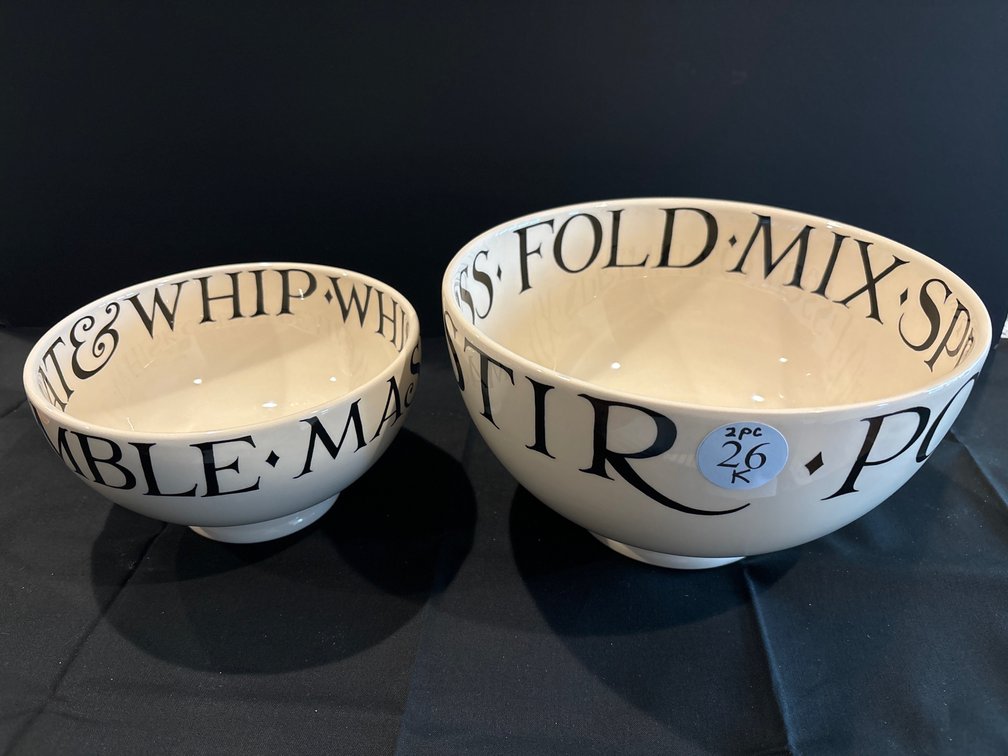 2 Emma Bridgewater ceramic bowls, 7” and 9” in diameter
