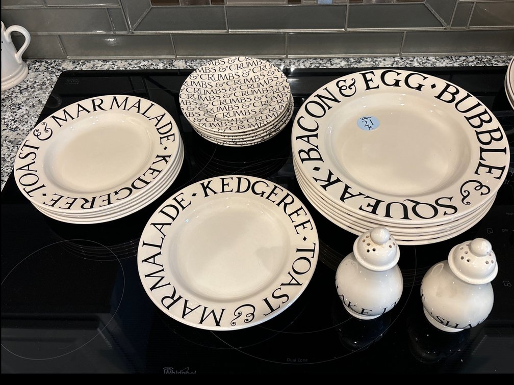 20 pcs of Emma Bridgewater ceramic dinnerware