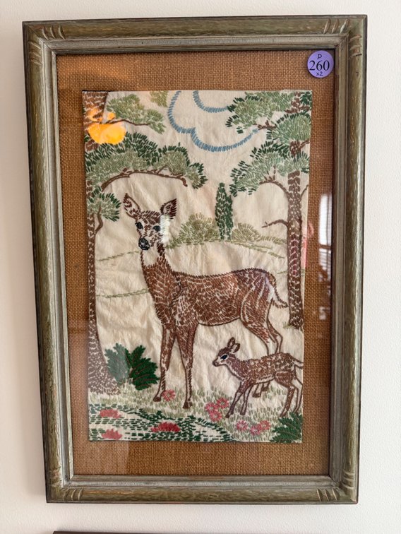 (2) hanging wall art lot