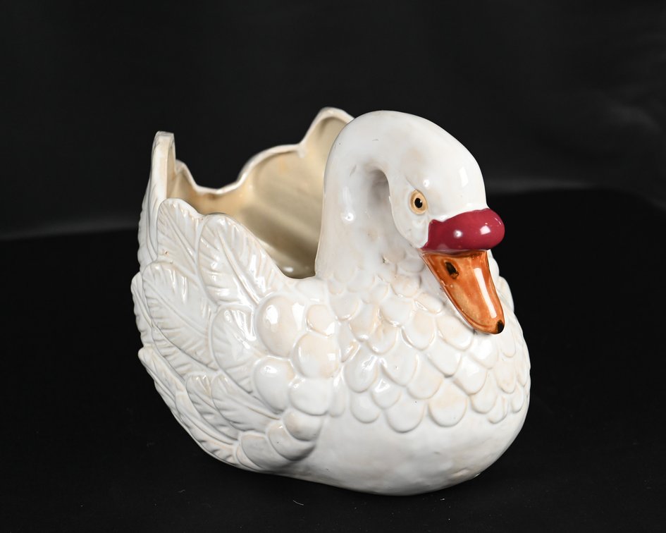 Swan Planter