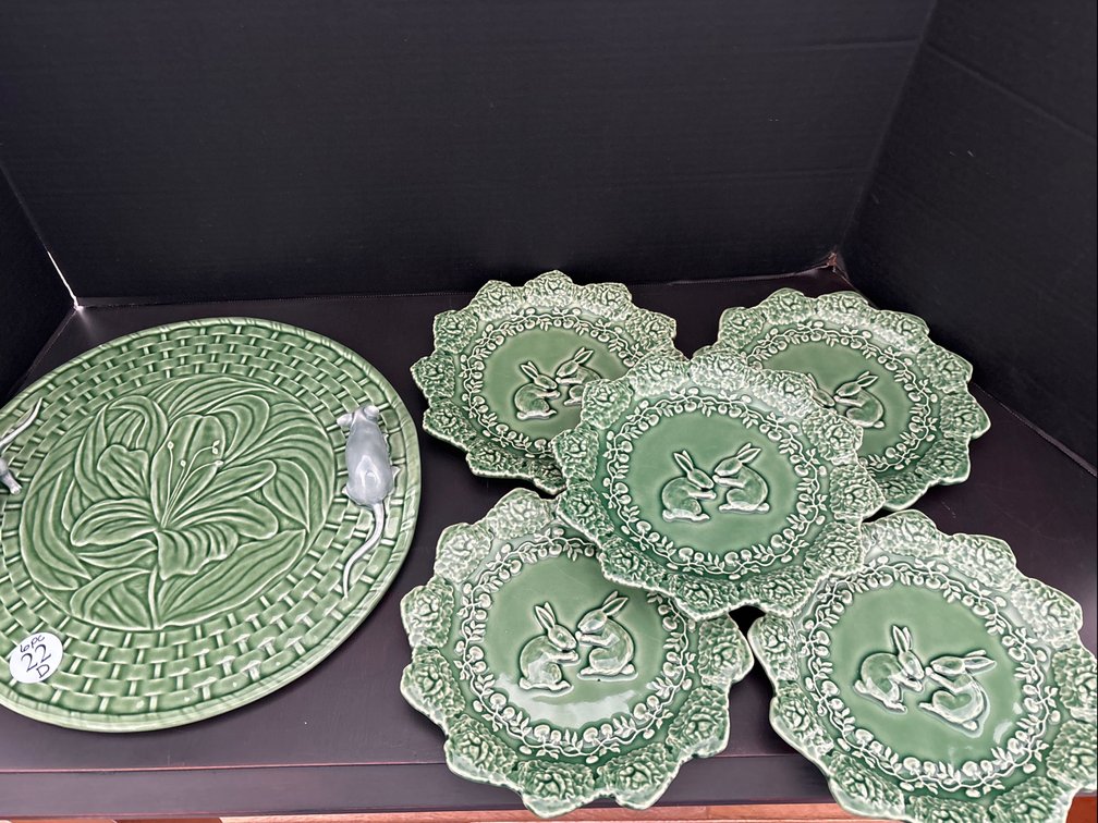 5 green majolica bunny plates/ mouse serving platter