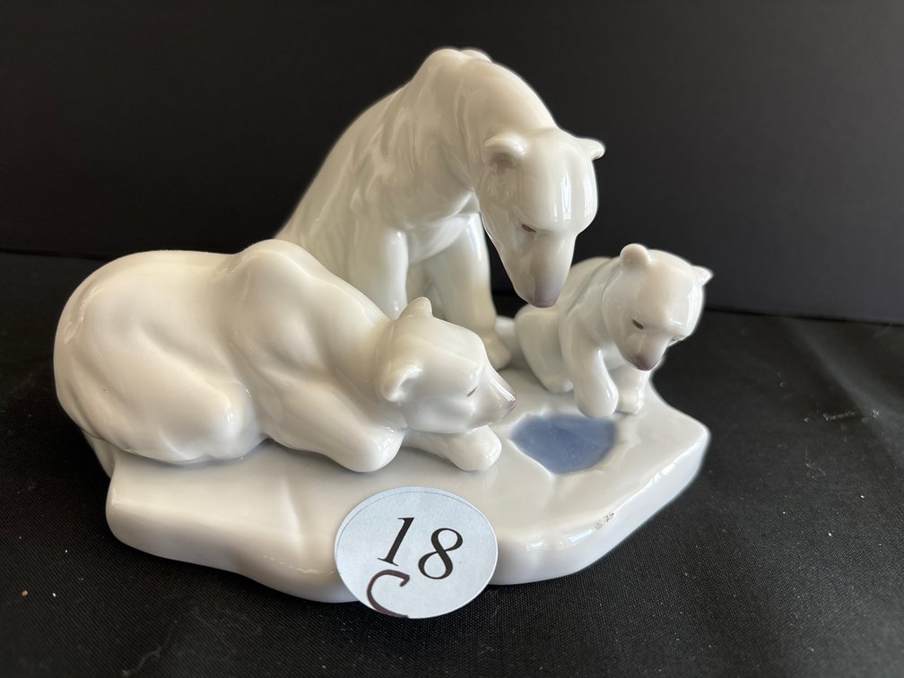 Lladro porcelain polar bears; 6” long
