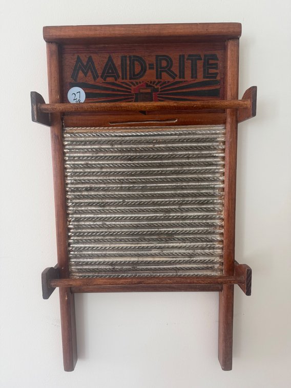 Maid-Rite No. 2072 standard family size washboard