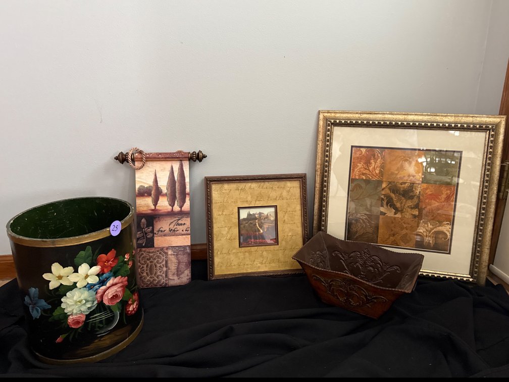 Tuscan-Style Decor 