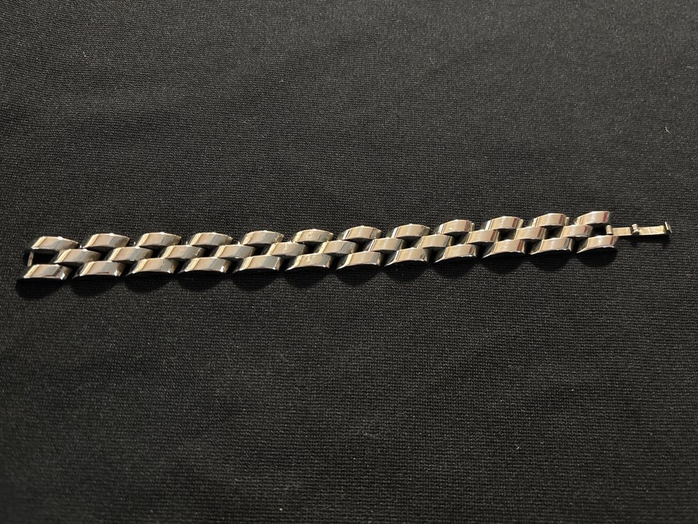 Heavy sterling link bracelet, 61.4g; 7.5” long