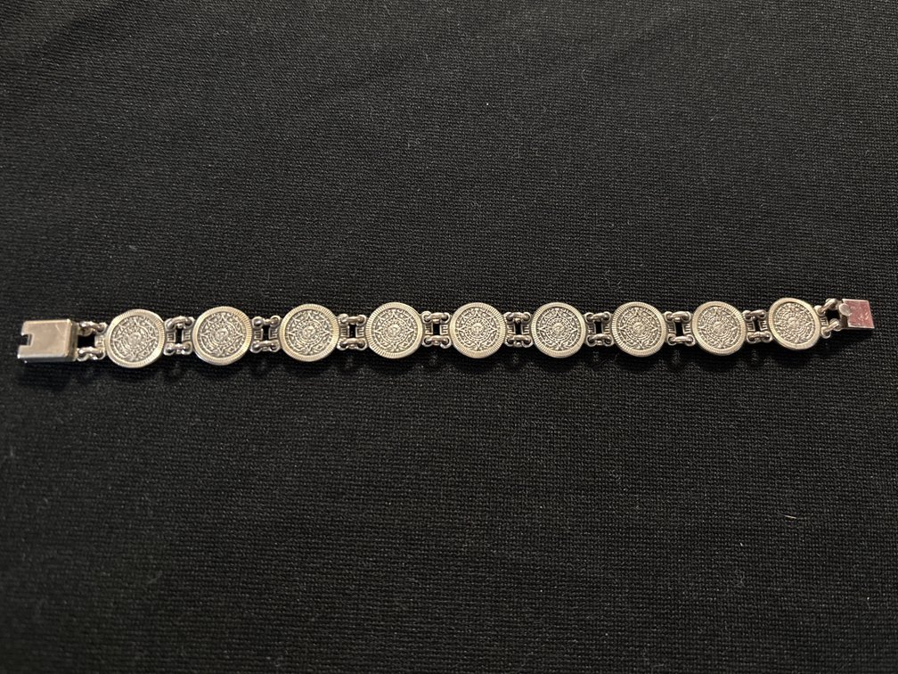 Sterling bracelet, Mexico; 22.8g; 7” long
